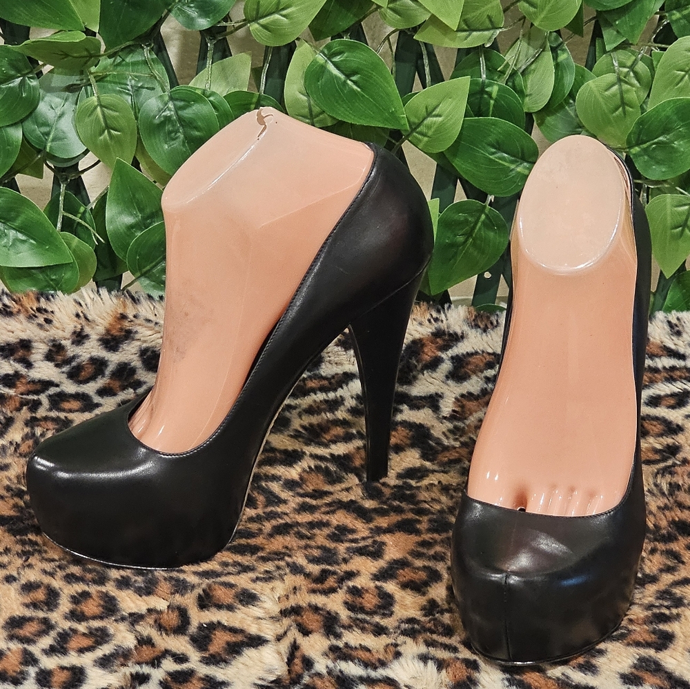 Alejandro Ingelmo Black Heels